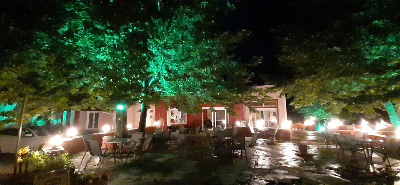 Περι Ανεμων Hotell Zervi Eksteriør bilde